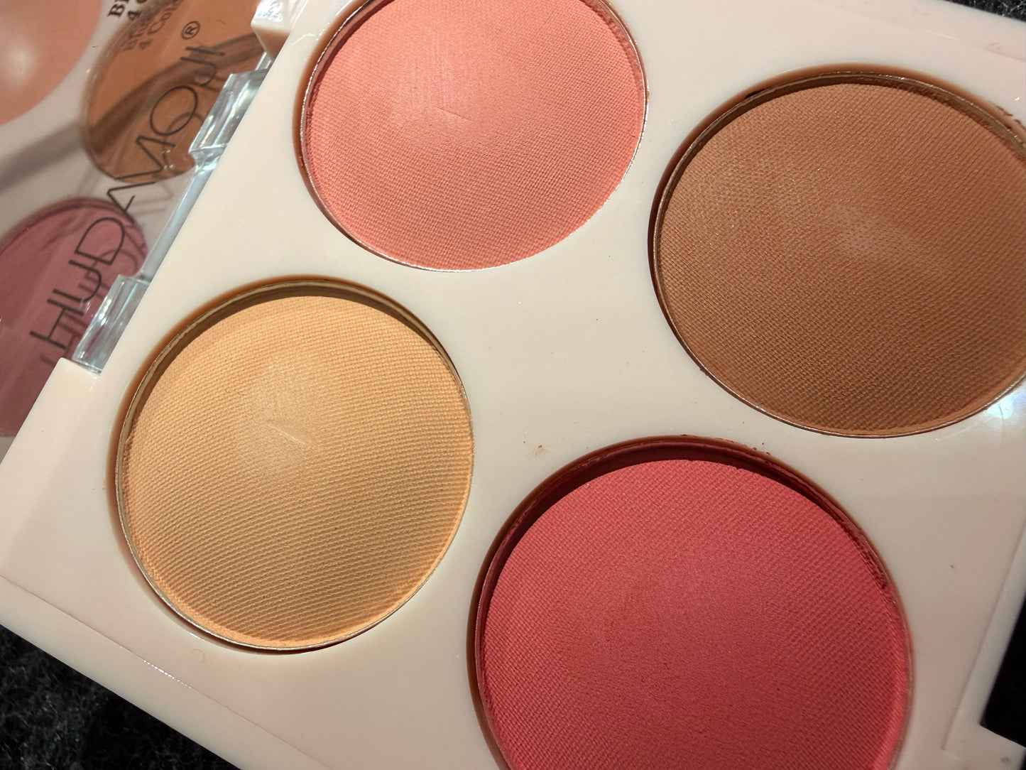 HUDAMOJI BLUSHER 4in1