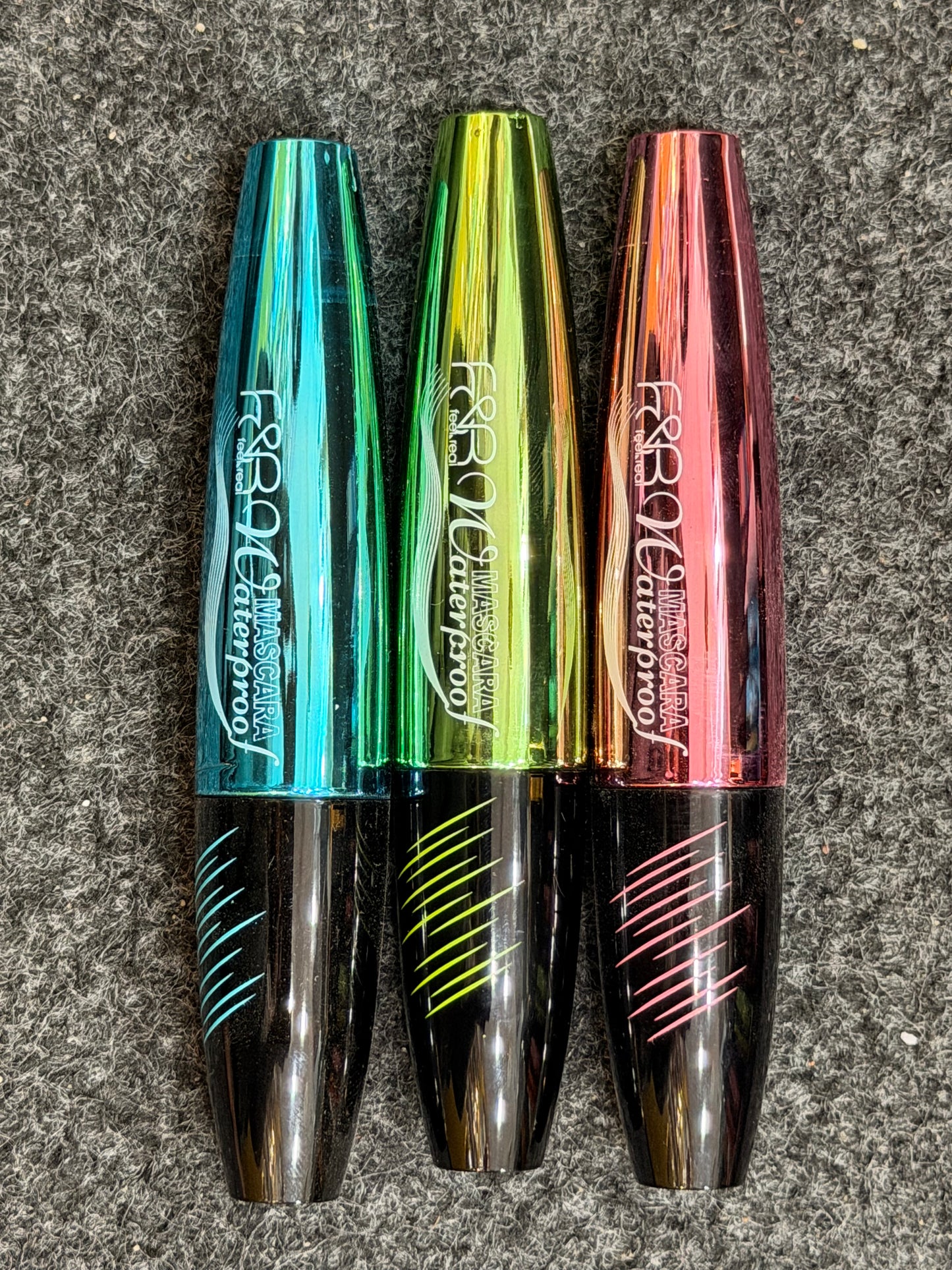 Feel Real Mascara (Black)