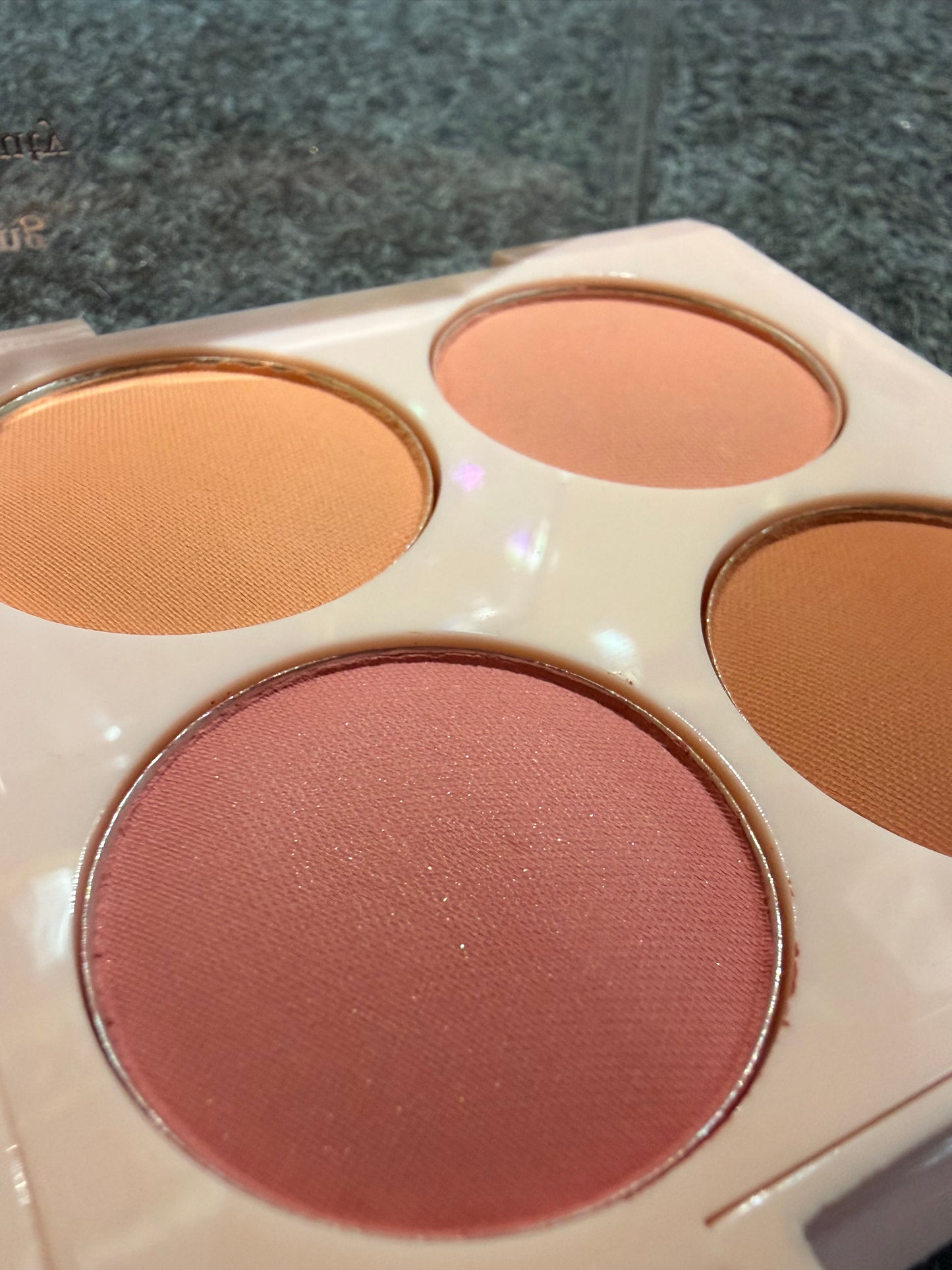 HUDAMOJI BLUSHER 4in1
